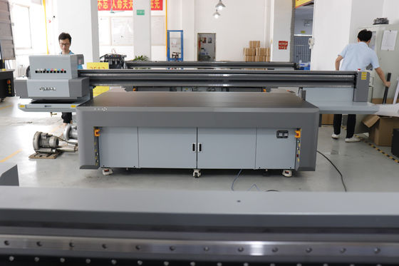 Digitaal grootformaatprinter Precieze krachtige UV-drukapparatuur