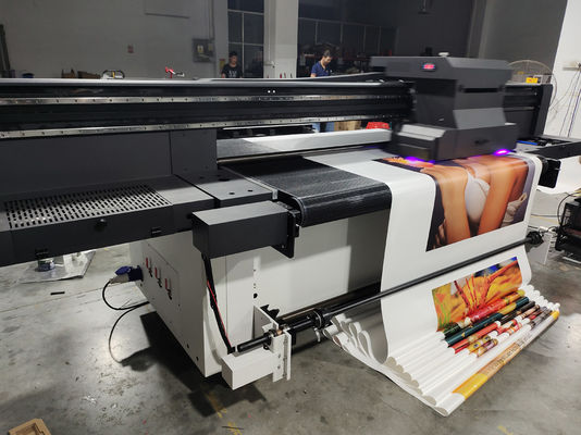4.5 x 2.5 x 1.8 meter automatische inkjet rol tot rolprinter met Windows-systeem