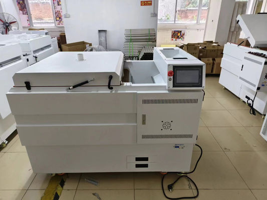 DTF-printer met EP I3200-printerkop en mediaverwarmer Pre / postverwarmer gescheiden gecontroleerd printoplossing